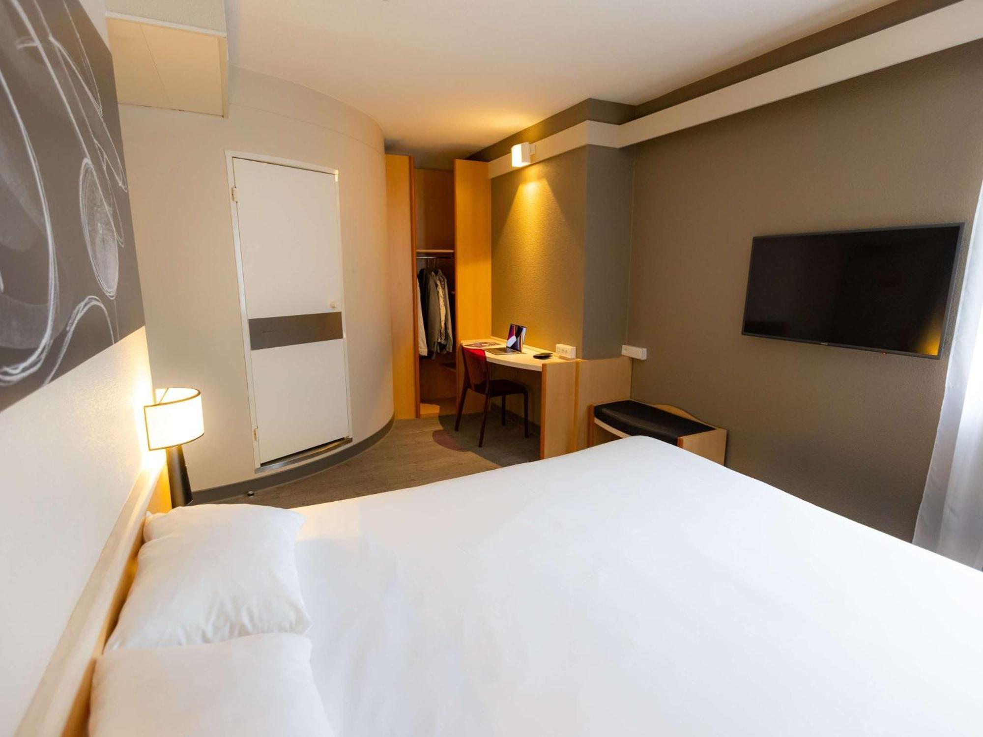 Ibis Besancon Centre La City Esterno foto